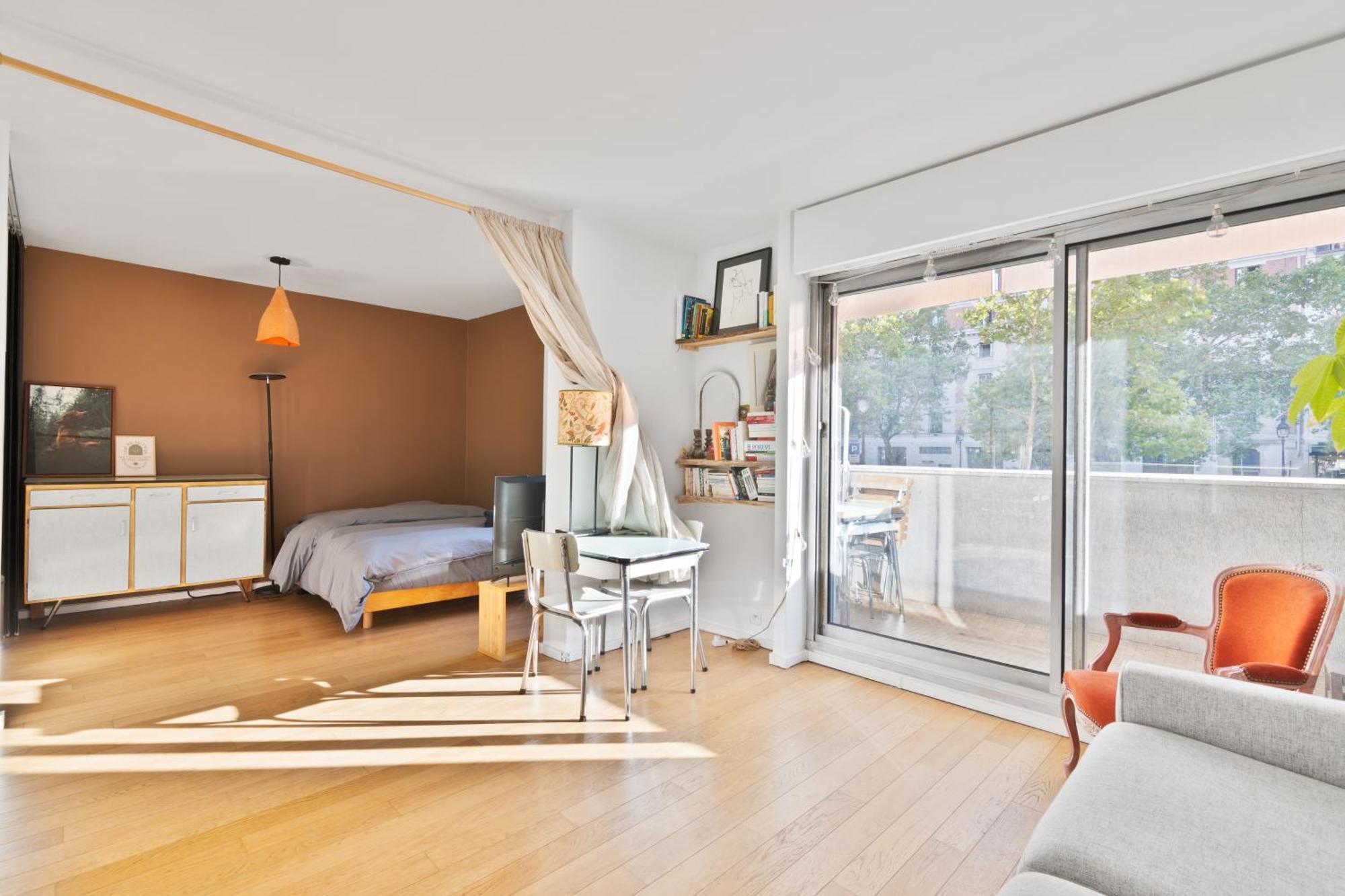 Charmant Studio Republique Jemmapes Free Netflix Paris Exterior photo