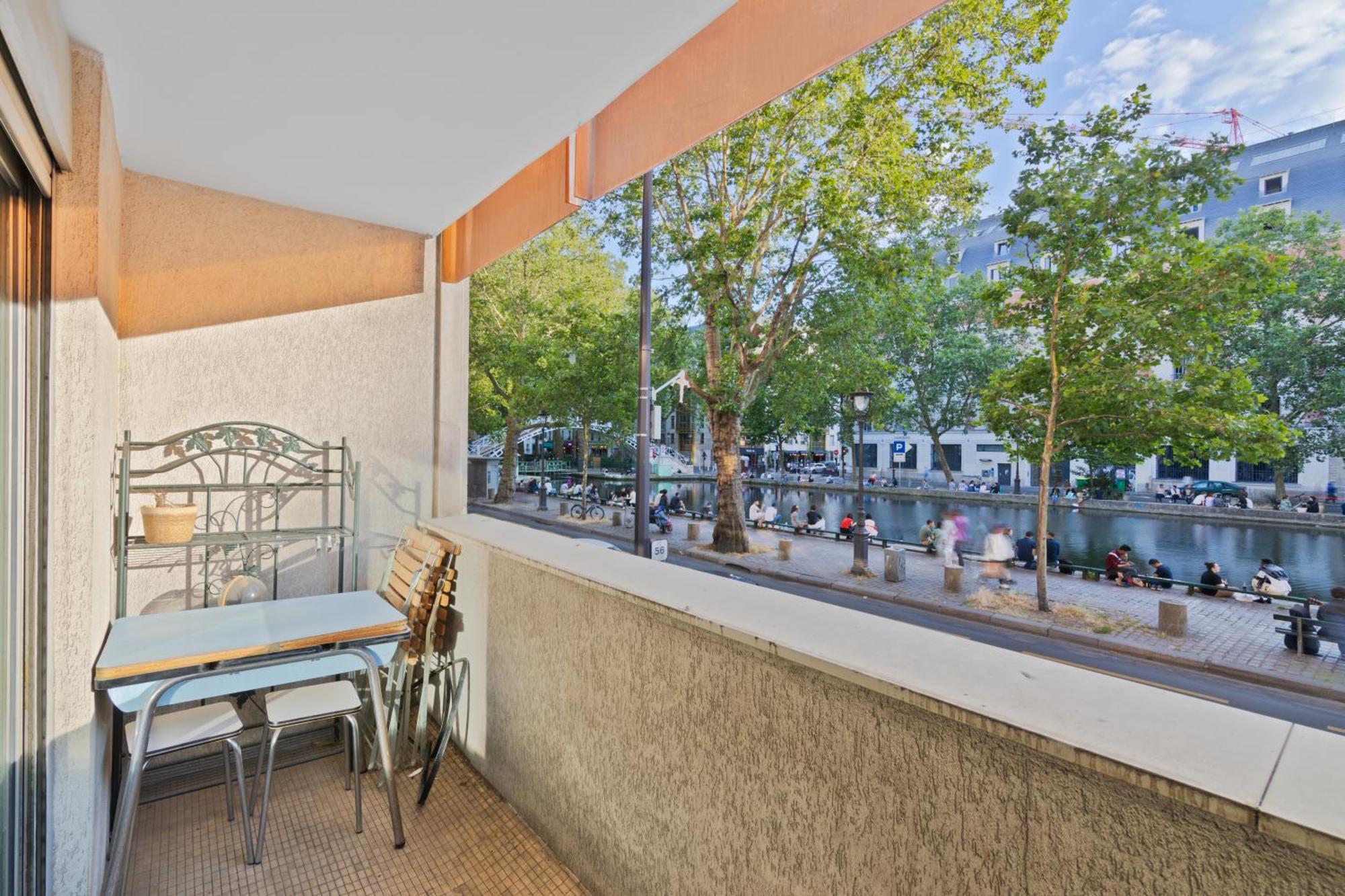 Charmant Studio Republique Jemmapes Free Netflix Paris Exterior photo